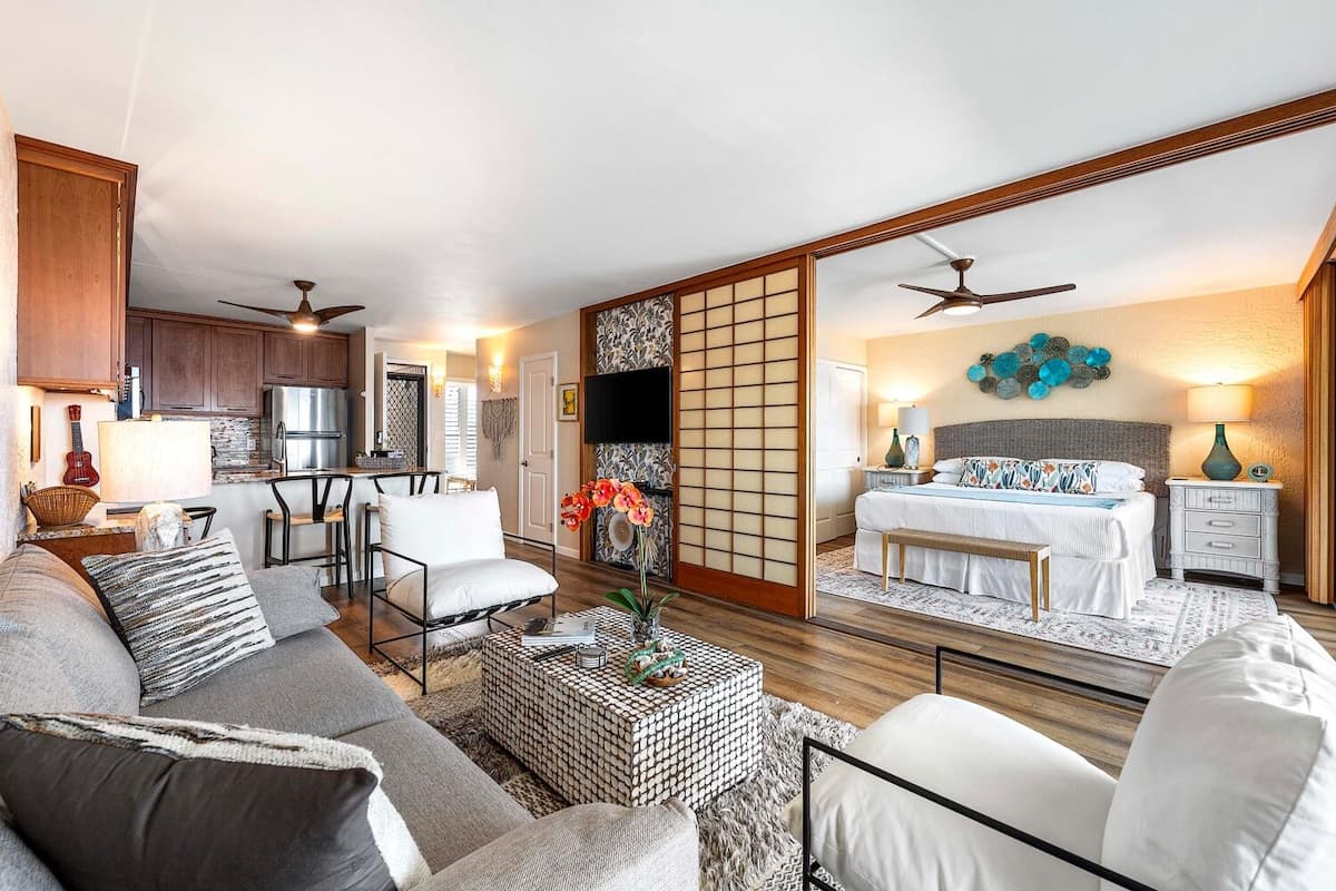 Condo in Kailua-Kona · ★4.91 · 2 bedrooms · 3 beds · 2 baths - Photo 5
