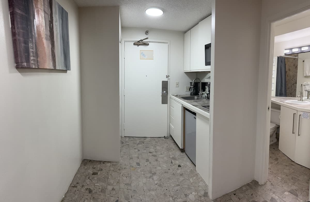 Summer Vacation Condo w/ Pool Access - Photo 5