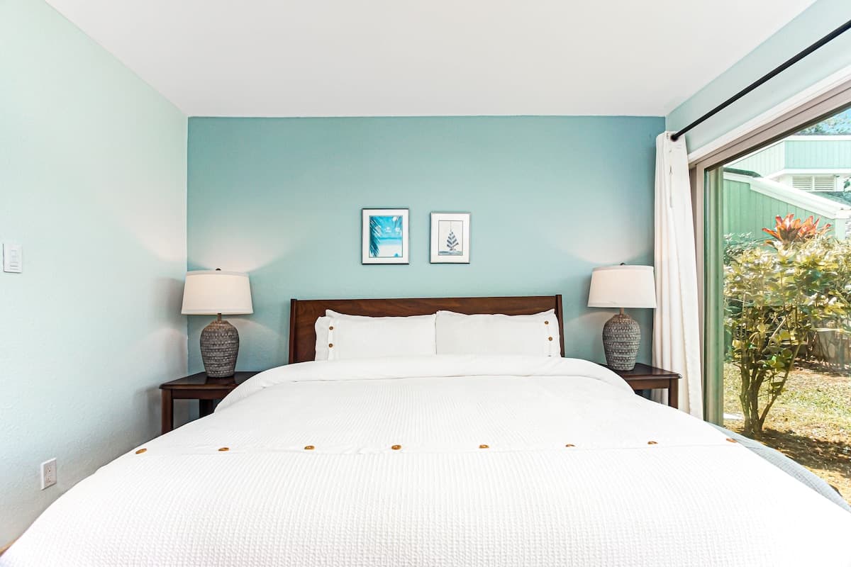 Peaceful 2bed 2bath, newly renovated, ocean views - Photo 3