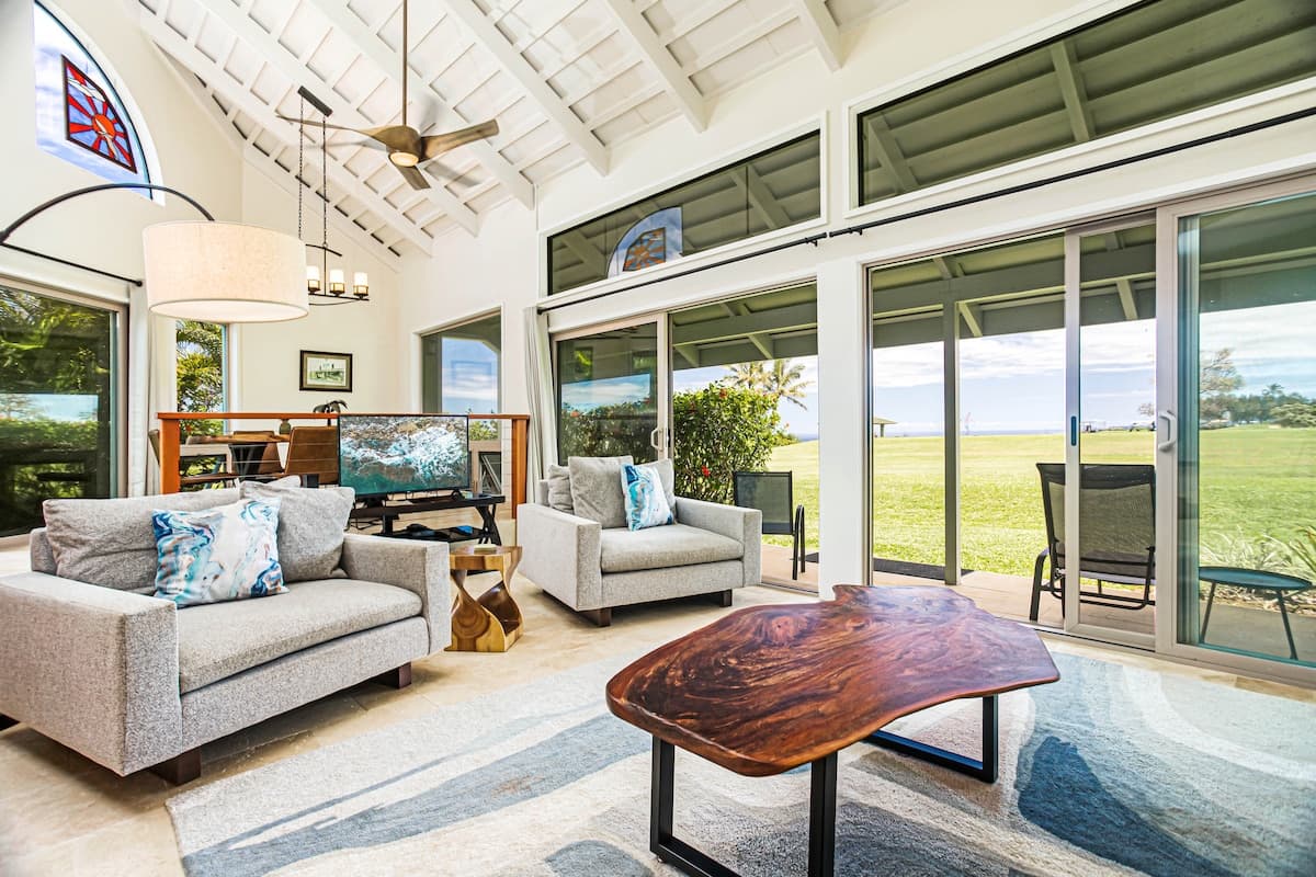Peaceful 2bed 2bath, newly renovated, ocean views - Photo 1