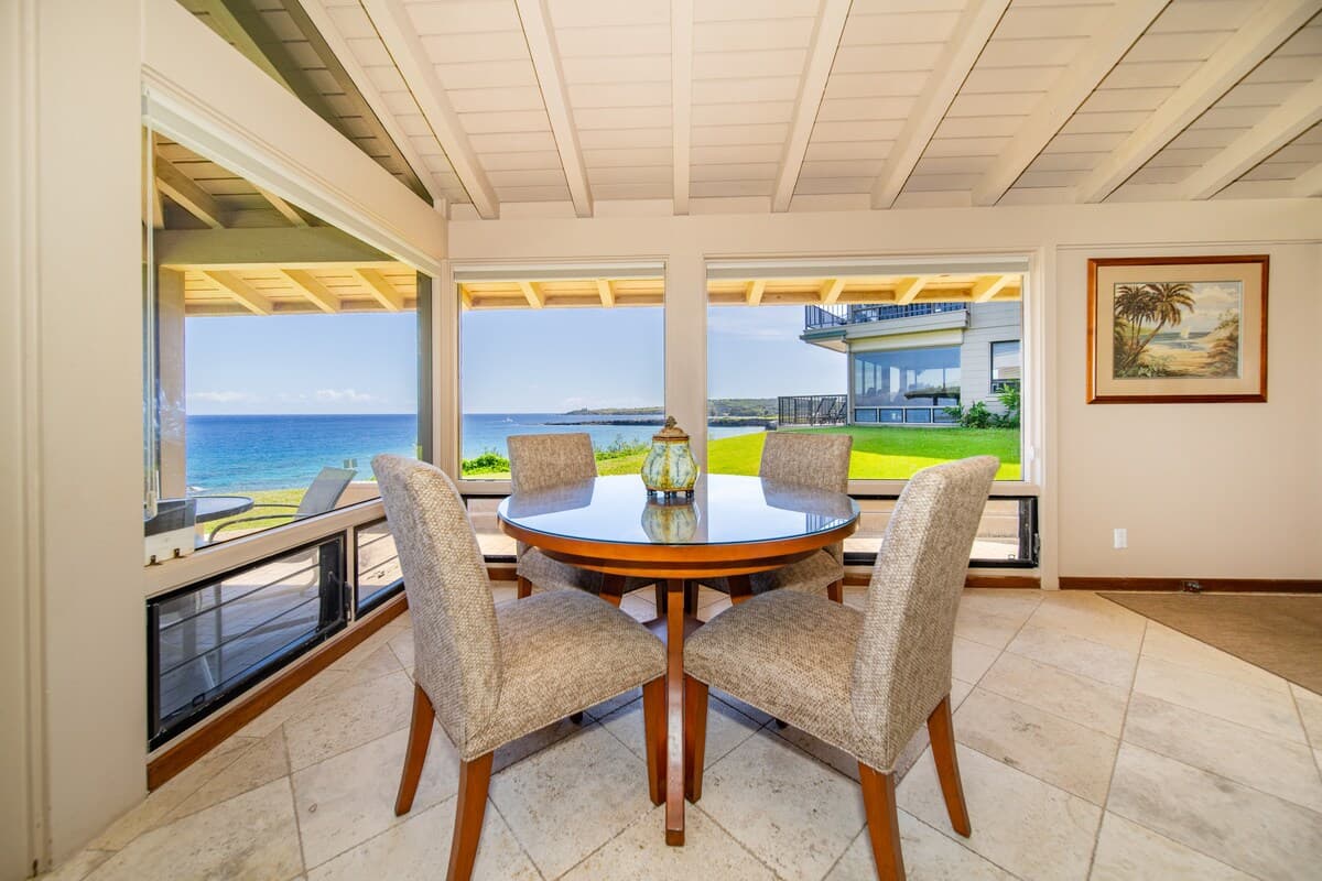 Condo in Lahaina · ★4.2 · 1 bedroom · 2 beds · 1 bath - Photo 5