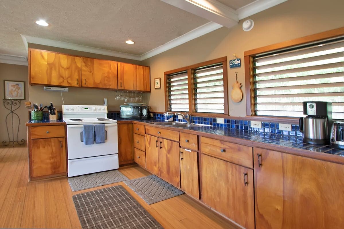 Home in Hana · ★4.79 · 1 bedroom · 2 beds · 1 private bath - Photo 5