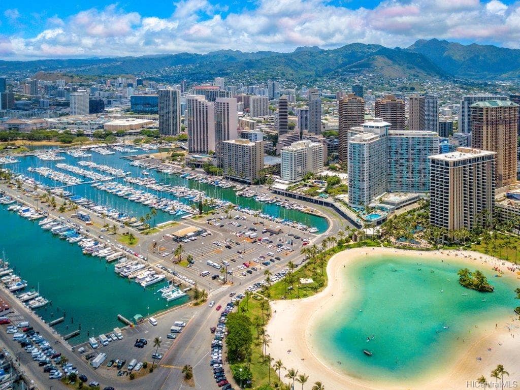 Million Dollar view in paradise-A , free parking - Photo 1