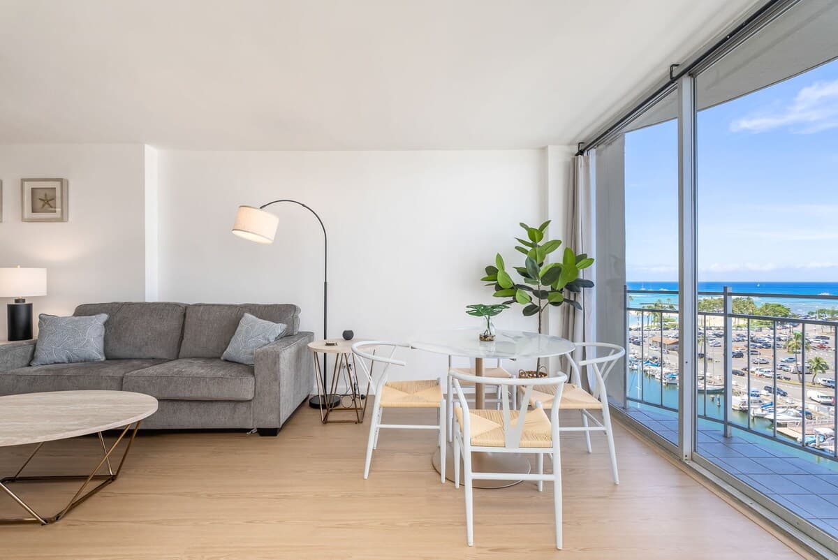 *Remodeled Oceanfront in Waikiki - Ilikai Marina - Photo 2