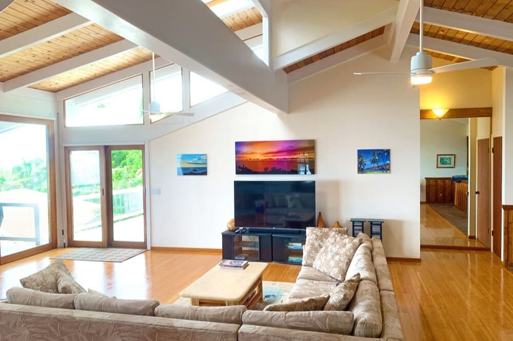 Home in Kailua-Kona · ★4.84 · 2 bedrooms · 5 beds · 2 baths - Photo 1