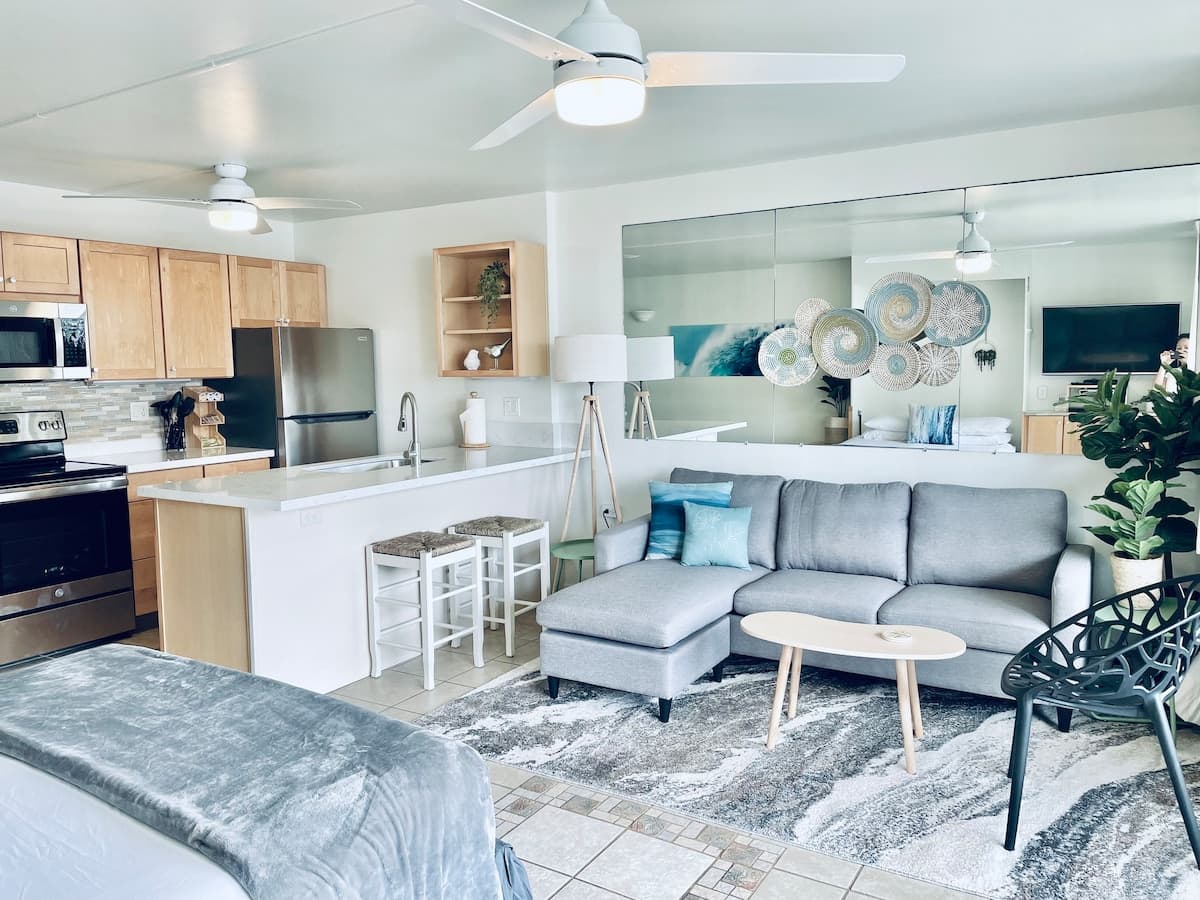 Next to Beach, Foods & Shops - Updated w/ View! - Photo 1