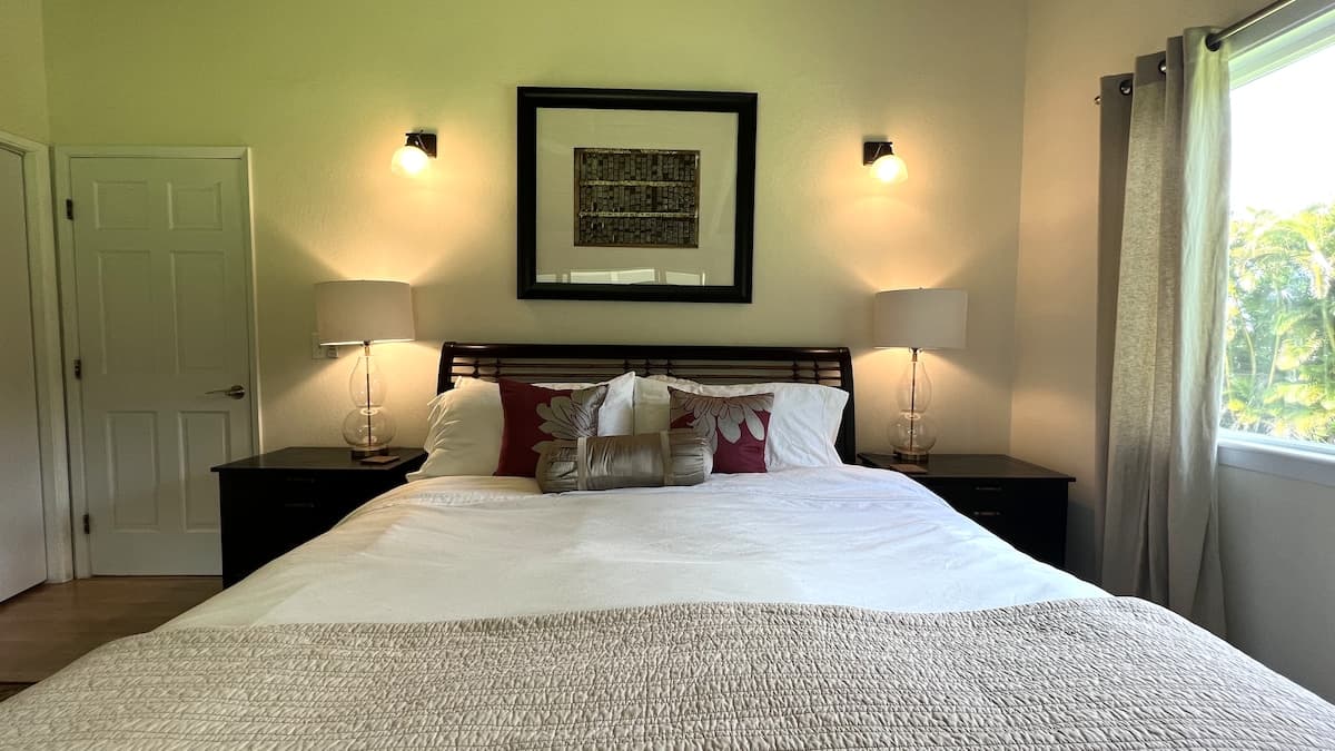 Home in Haiku-Pauwela · ★4.92 · 3 bedrooms · 7 beds · 2 baths - Photo 5