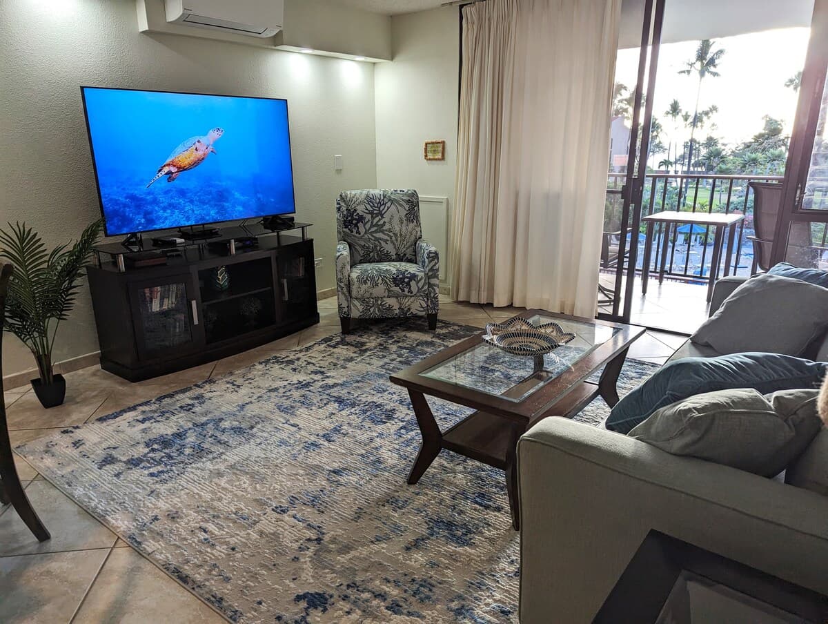 Kamaole Sands condo with ocean view. Split AC - Photo 3