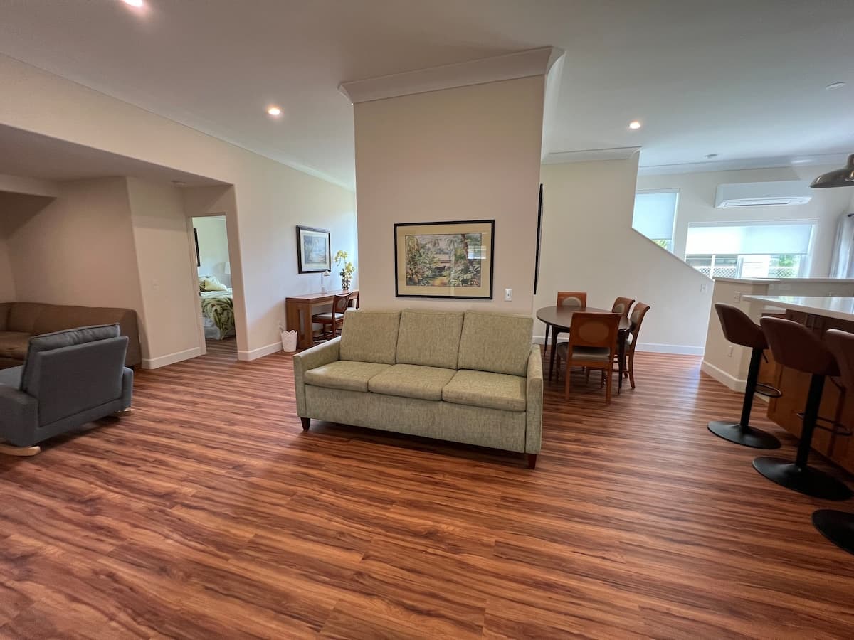 Home in Kaneohe · ★4.9 · 3 bedrooms · 6 beds · 3 shared baths - Photo 1