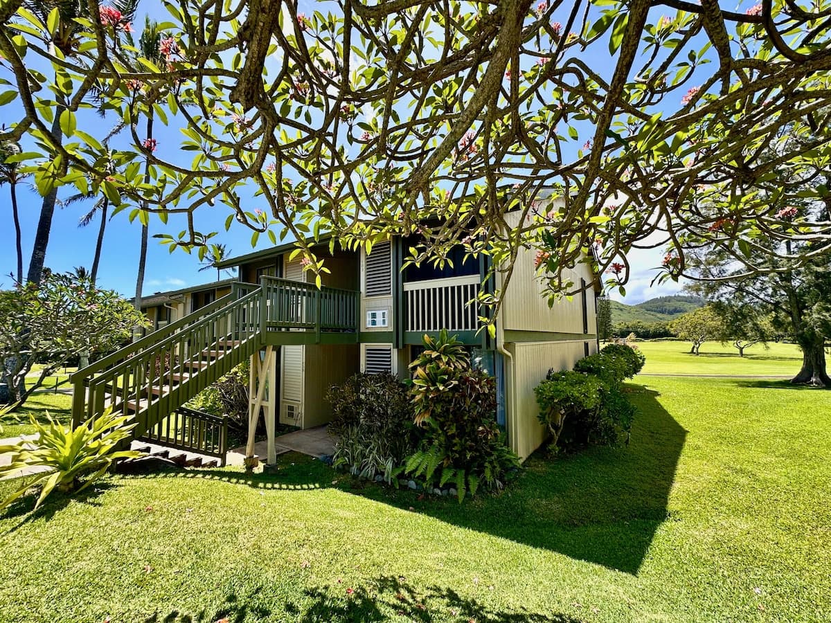 Happy Hawaiian Home - Photo 4