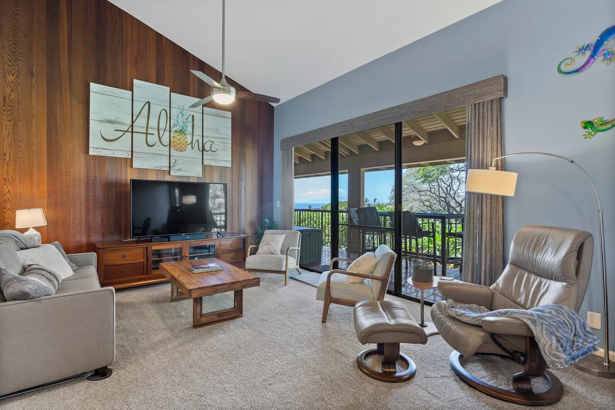 Condo in Kihei · ★4.91 · 1 bedroom · 2 beds · 2 baths - Photo 5