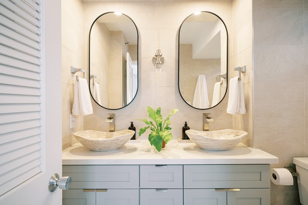 Home in Honolulu · ★4.97 · 1 bedroom · 2 beds · 1 private bath - Photo 5