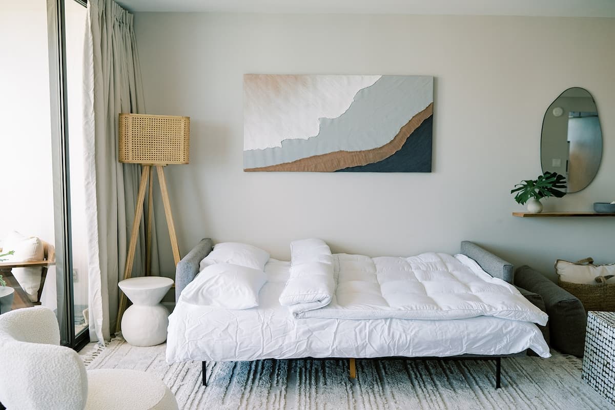 Home in Honolulu · ★4.97 · 1 bedroom · 2 beds · 1 private bath - Photo 4
