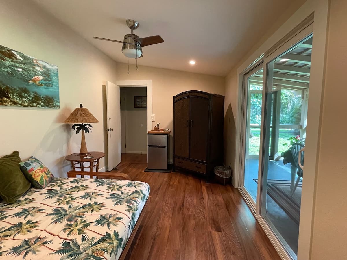 Home in Hana · ★4.92 · 1 bedroom · 1 bed · 1 bath - Photo 5