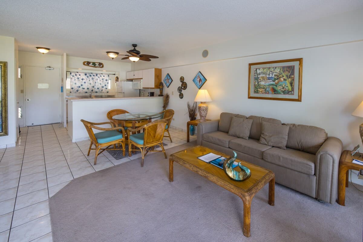 Waikiki Shore Park View 1B/1B *January special!* - Photo 3
