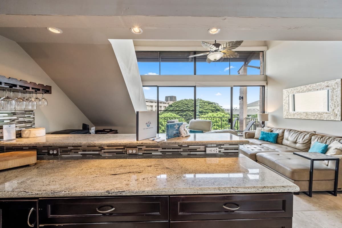 Condo in Kihei · ★4.78 · 2 bedrooms · 2 beds · 1 private bath - Photo 2