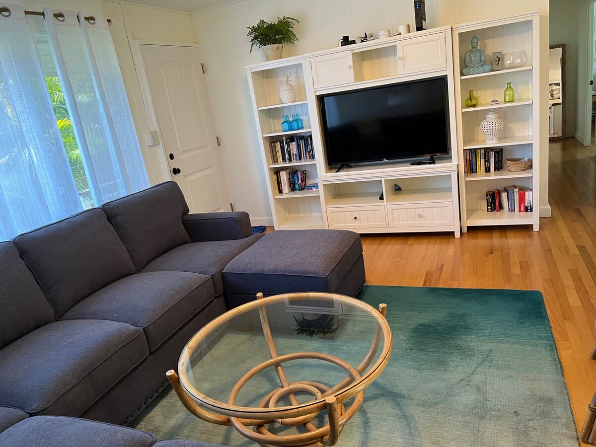 Home in Haiku-Pauwela · ★4.9 · 3 bedrooms · 3 beds · 1 bath - Photo 2