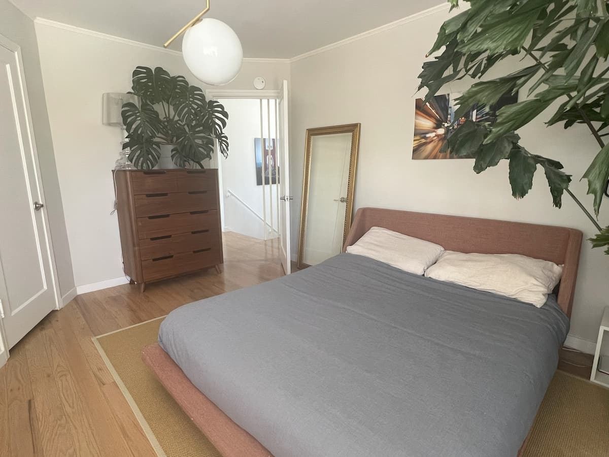 Steps to Ocean Beach, 3BR Family Home - Photo 4