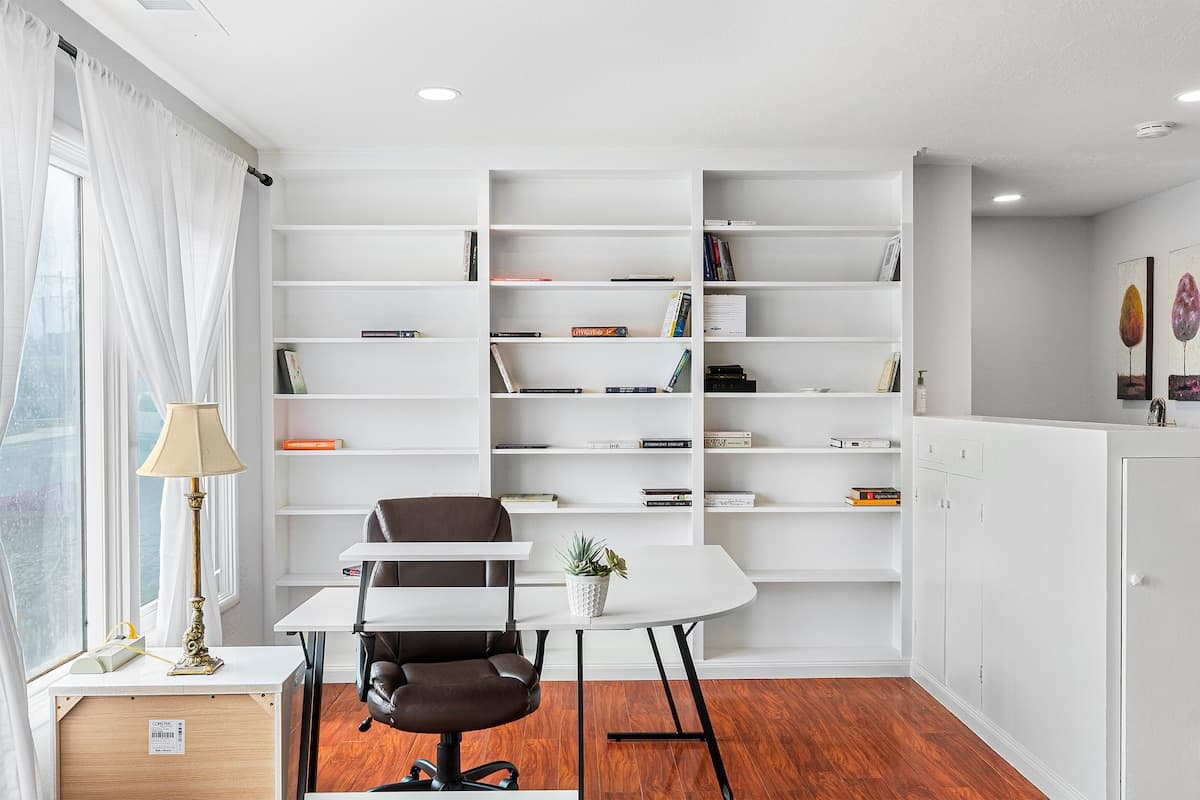 Quiet SFO Home with Piano & Home Office - Photo 5