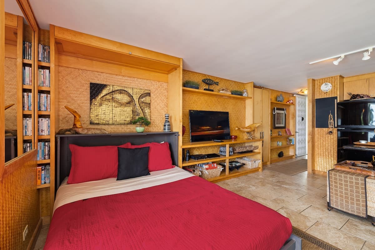 Ocean view, Sleeps 4, AC, Beautiful Beach, Wi-Fi - Photo 2