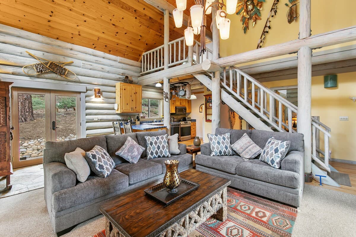 Home in Incline Village · ★4.8 · 4 bedrooms · 5 beds · 3 shared baths - Photo 3
