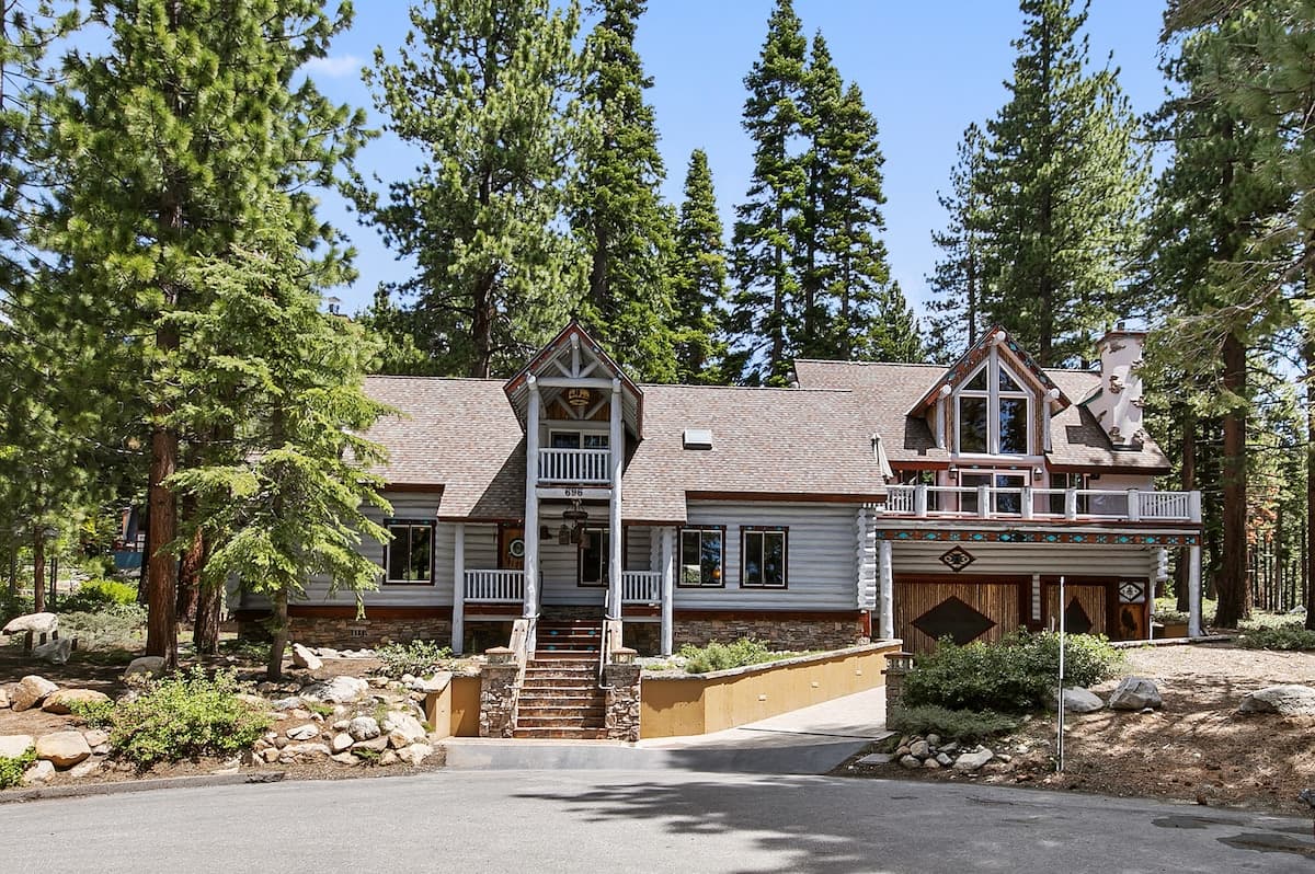 Home in Incline Village · ★4.8 · 4 bedrooms · 5 beds · 3 shared baths - Photo 1