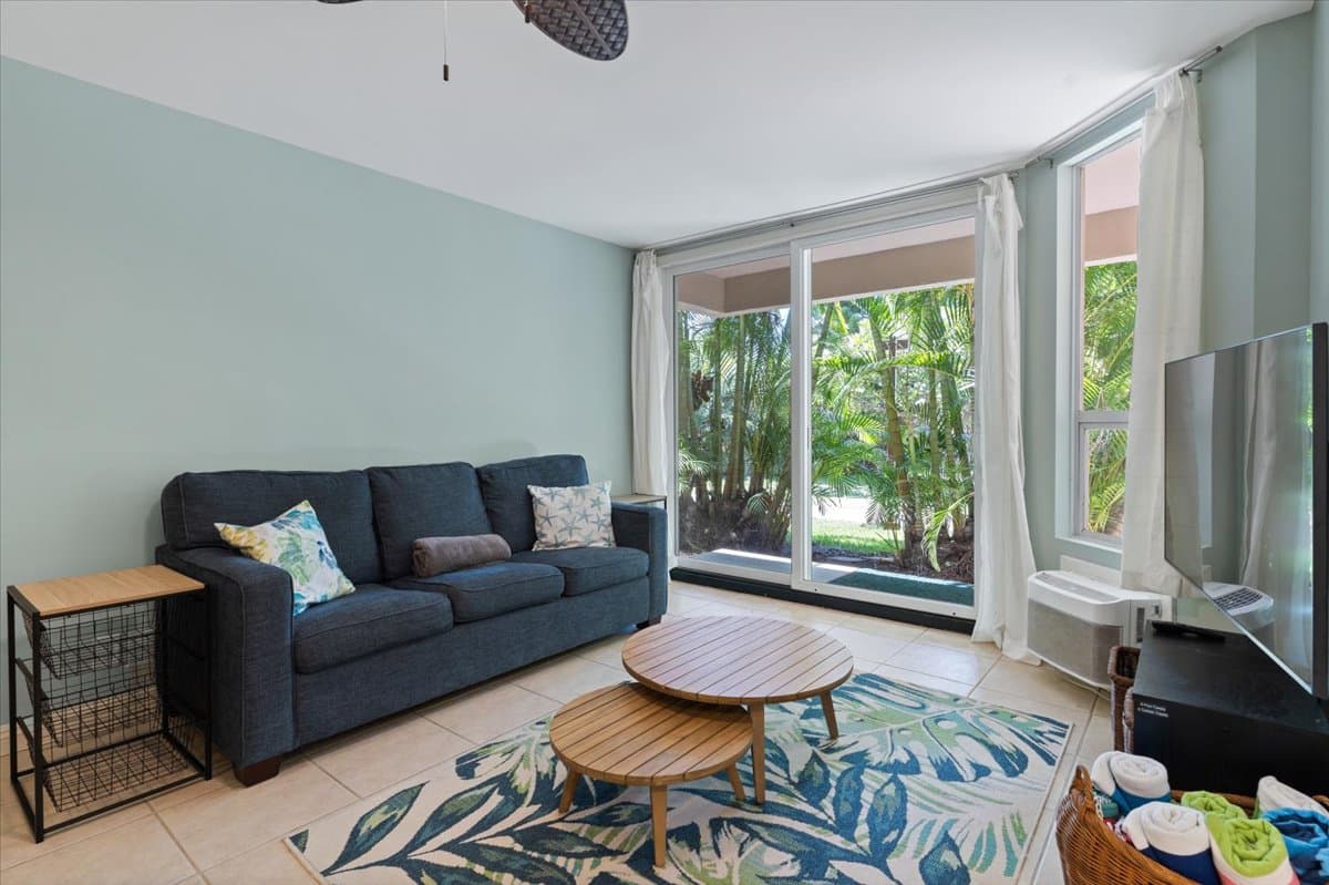 Entire 2bd/2ba condo in Kihei Steps at Kamaole II - Photo 1