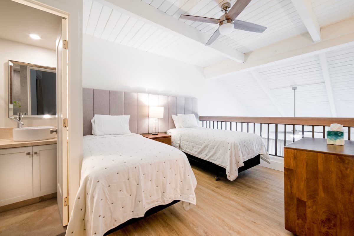 Condo in Kihei · ★4.97 · 2 bedrooms · 4 beds · 2 private baths - Photo 2