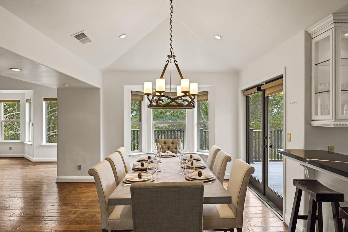 Los Altos Stately Pebble Beach Retreat - Photo 2
