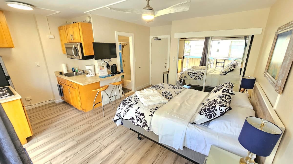 Condo By The Sea- Great Location! - Photo 1