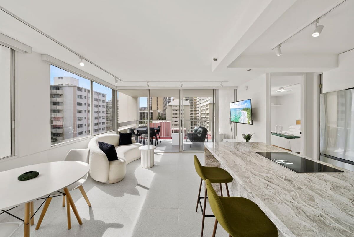 Hotel in Honolulu · ★4.9 · 1 bedroom · 1 bed · 1 private bath - Photo 2