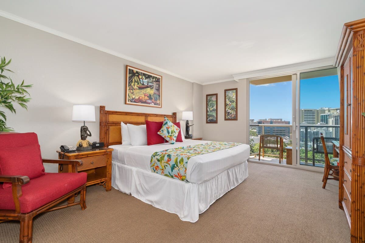 Luana 1007 King Bed Condo Sleeps 4 Fabulous Views! - Photo 2