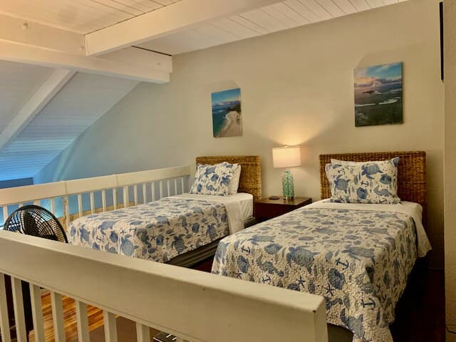 Condo in Kihei · ★5.0 · 2 bedrooms · 4 beds · 2 private baths - Photo 2