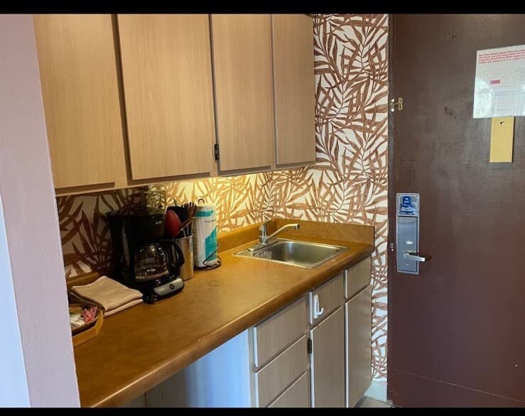 Hotel in Honolulu · ★4.6 · 1 bedroom · 2 beds · 1 private bath - Photo 4