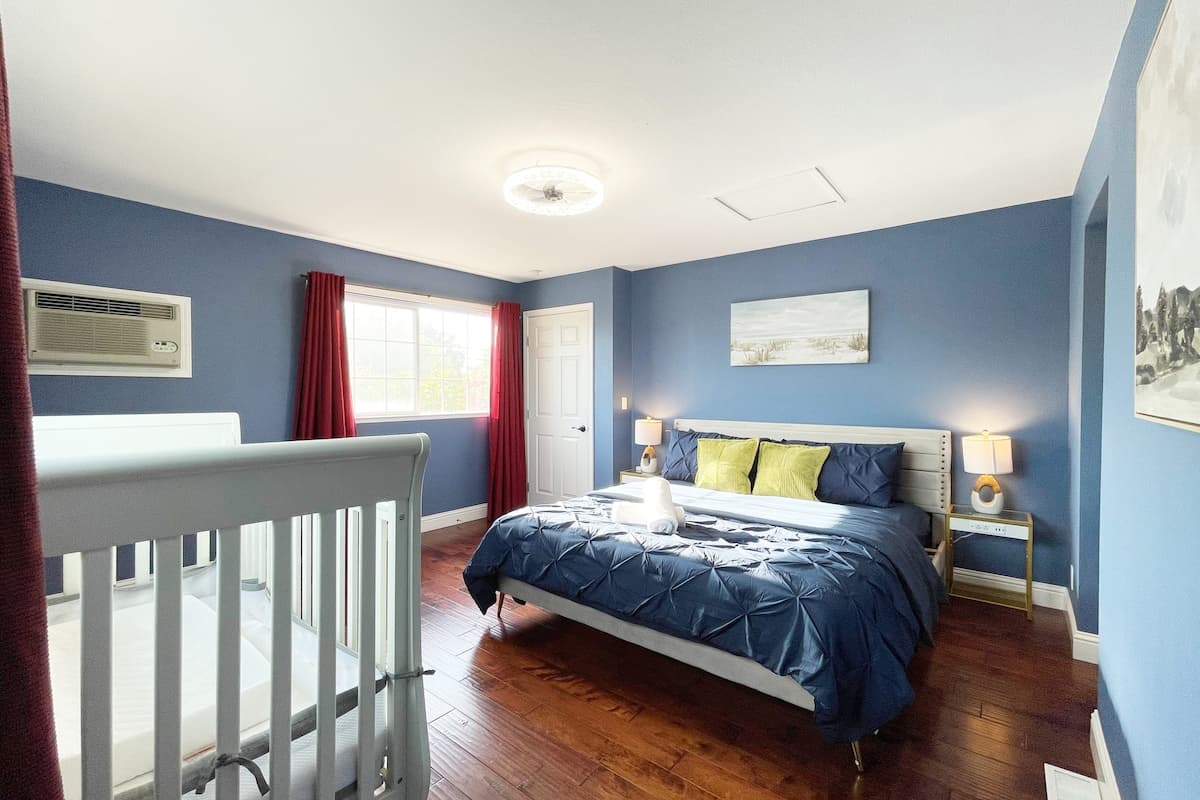 Newly Remodeled 2BR Near Columbia Park - Photo 2