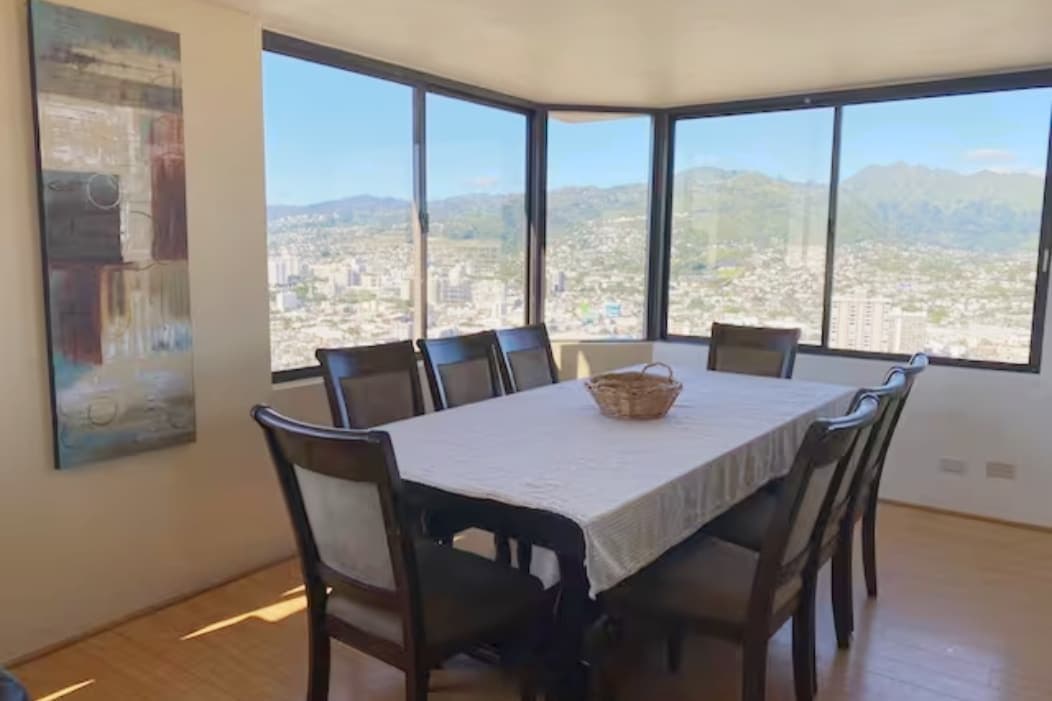 Penthouse Waikiki Panorama Ocean/Mountain Views - Photo 2