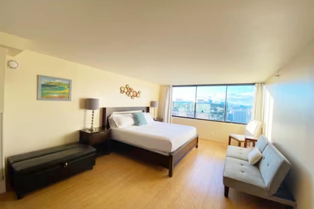 Penthouse Waikiki Panorama Ocean/Mountain Views - Photo 3