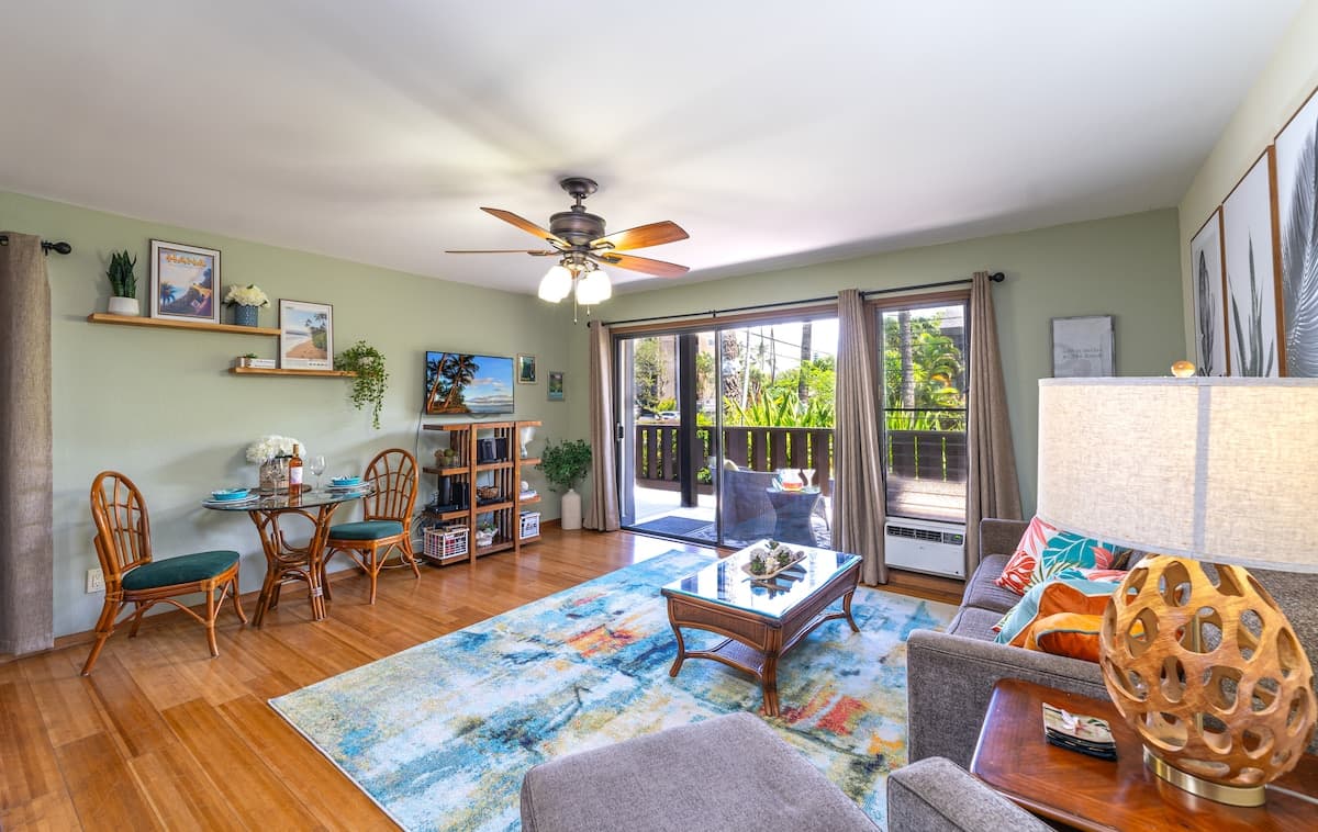 Condo in Kihei · ★4.87 · 1 bedroom · 2 beds · 1 shared bath - Photo 1