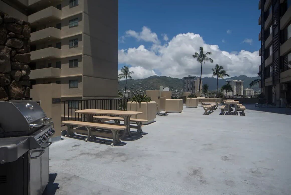 Hotel in Honolulu · ★4.8 · Studio · 1 bed · 1 private bath - Photo 5