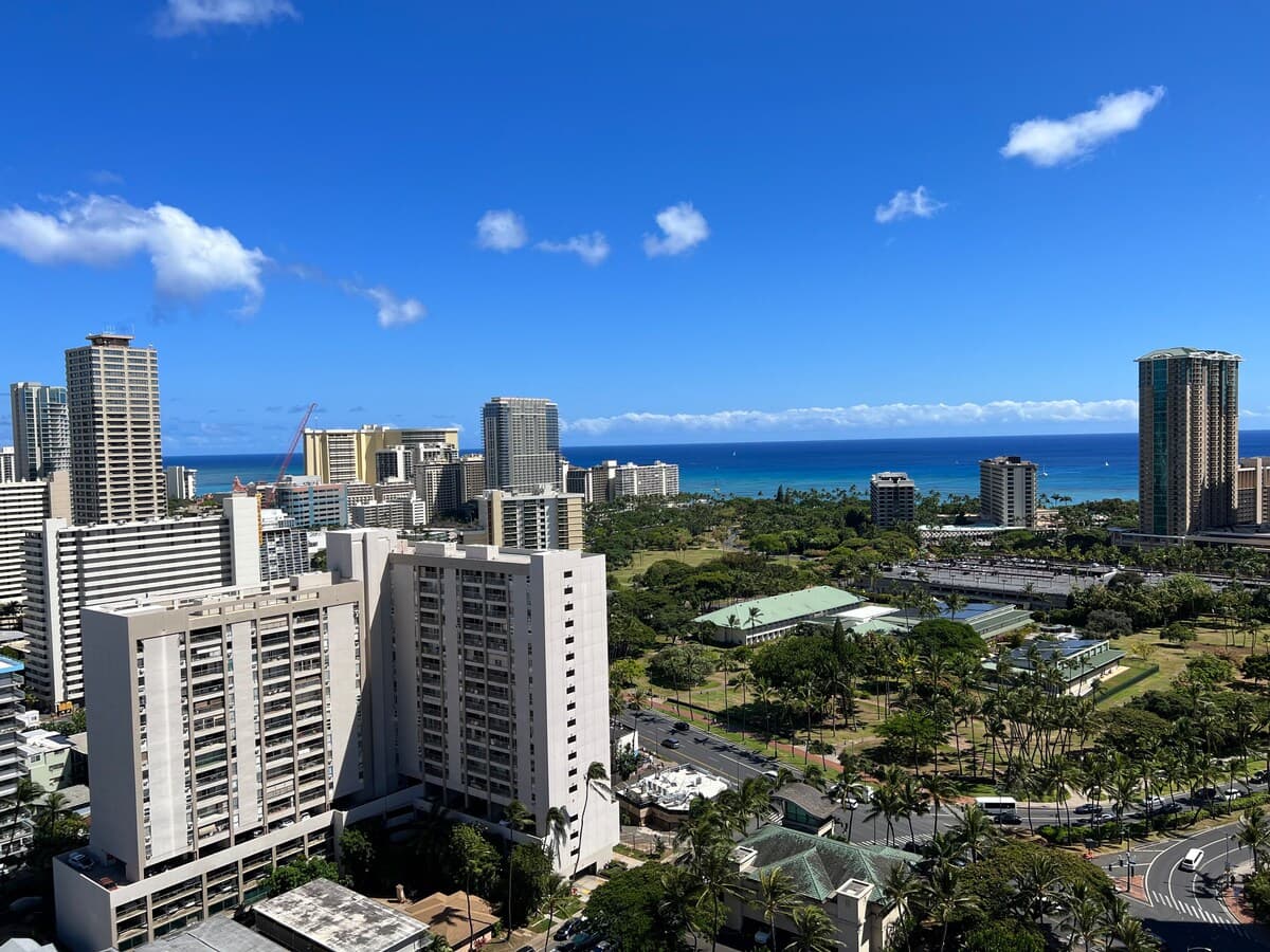 Hotel in Honolulu · ★4.8 · Studio · 1 bed · 1 private bath - Photo 1