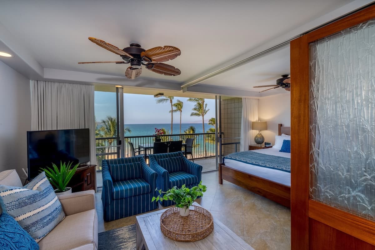 Condo in Kihei · ★4.97 · 2 bedrooms · 2 beds · 2 baths - Photo 4