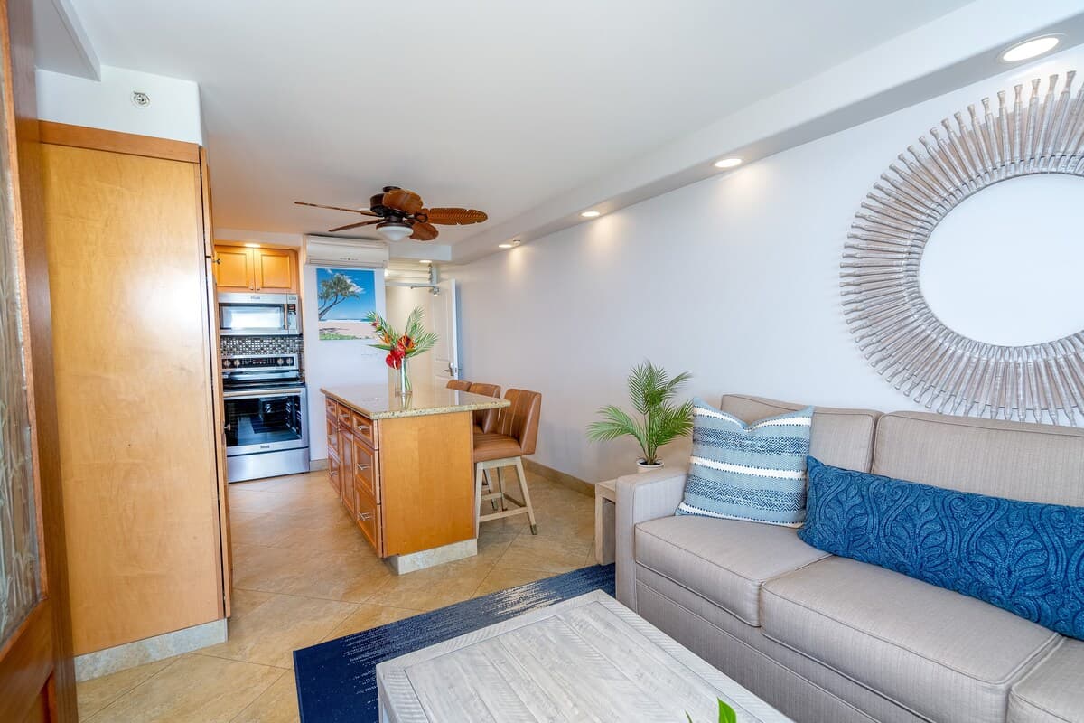 Condo in Kihei · ★4.97 · 2 bedrooms · 2 beds · 2 baths - Photo 2