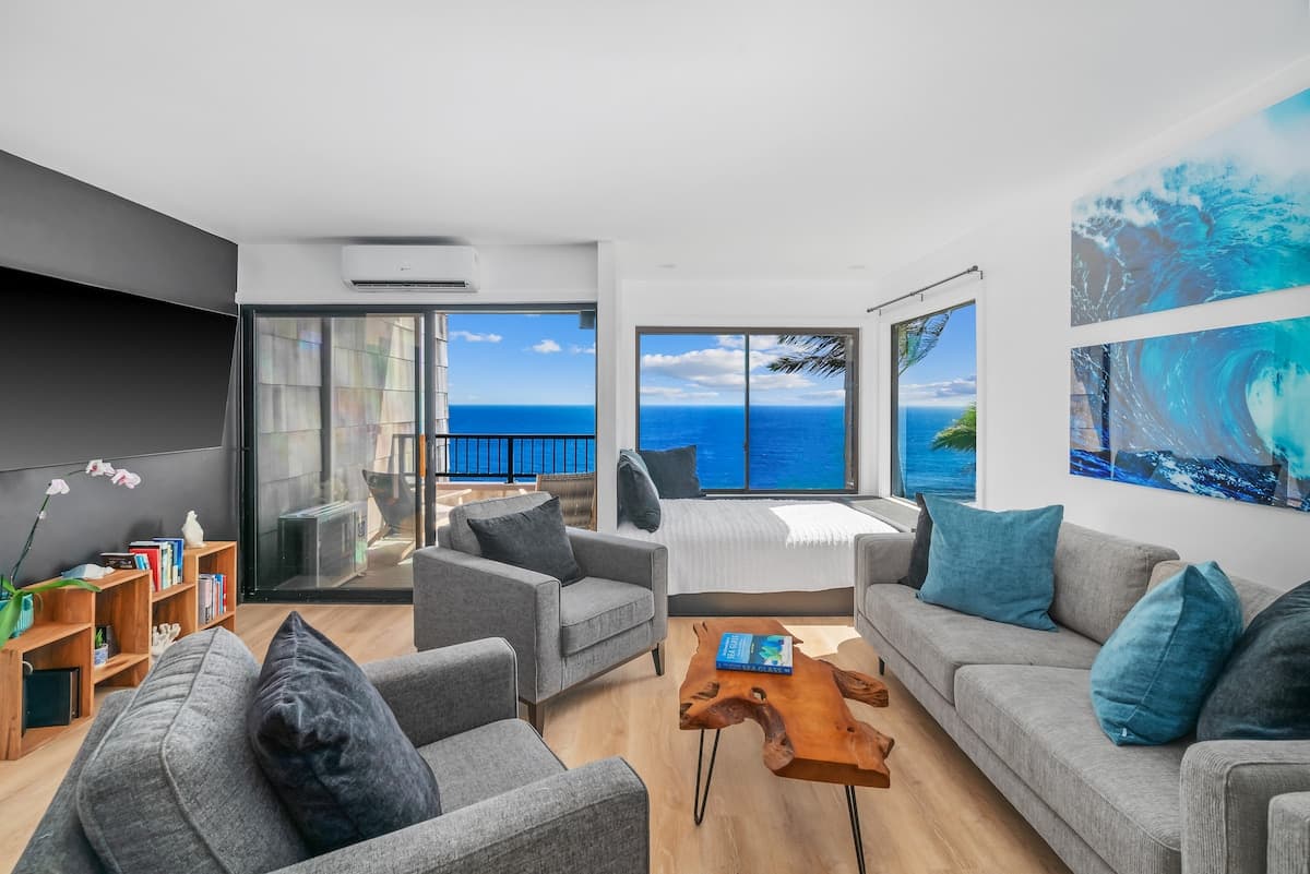 Modern Ocean Views ~Lovebirds Paradise With AC - Photo 1