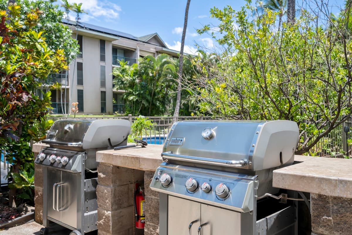 Condo in Kihei · ★4.93 · 1 bedroom · 3 beds · 1 bath - Photo 5