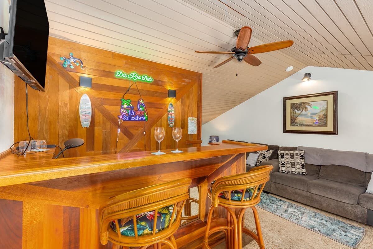 Condo in Kahuku · ★4.88 · 1 bedroom · 2 beds · 1 private bath - Photo 4