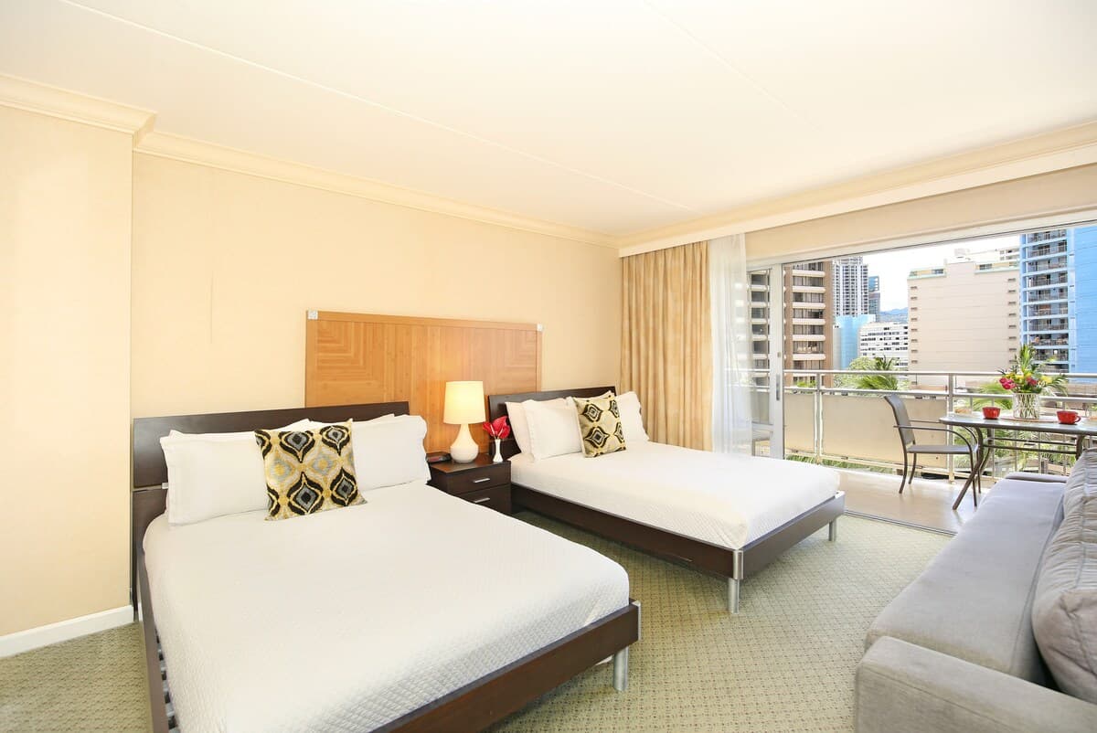 Condo in Honolulu · ★4.55 · 1 bedroom · 3 beds · 1 private bath - Photo 1