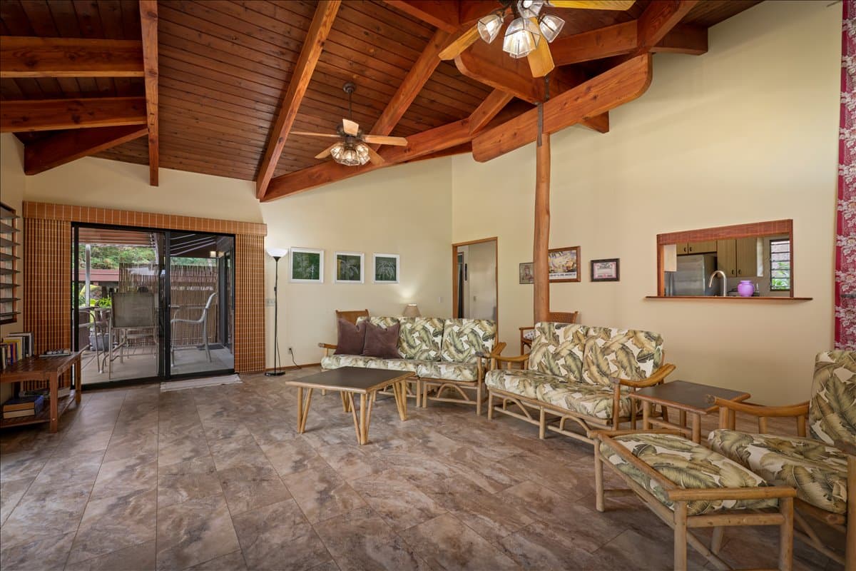 Home in Captain Cook · ★4.89 · 2 bedrooms · 2 beds · 2 baths - Photo 4
