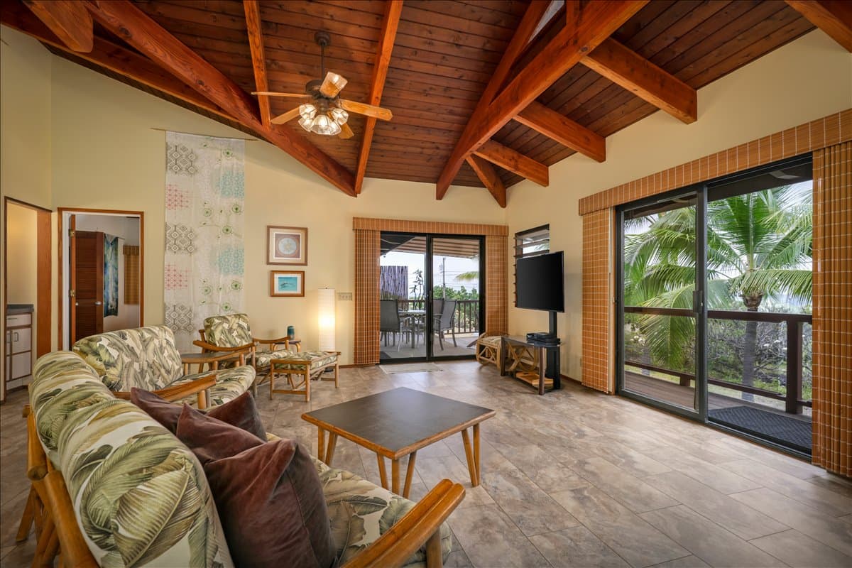 Home in Captain Cook · ★4.89 · 2 bedrooms · 2 beds · 2 baths - Photo 3
