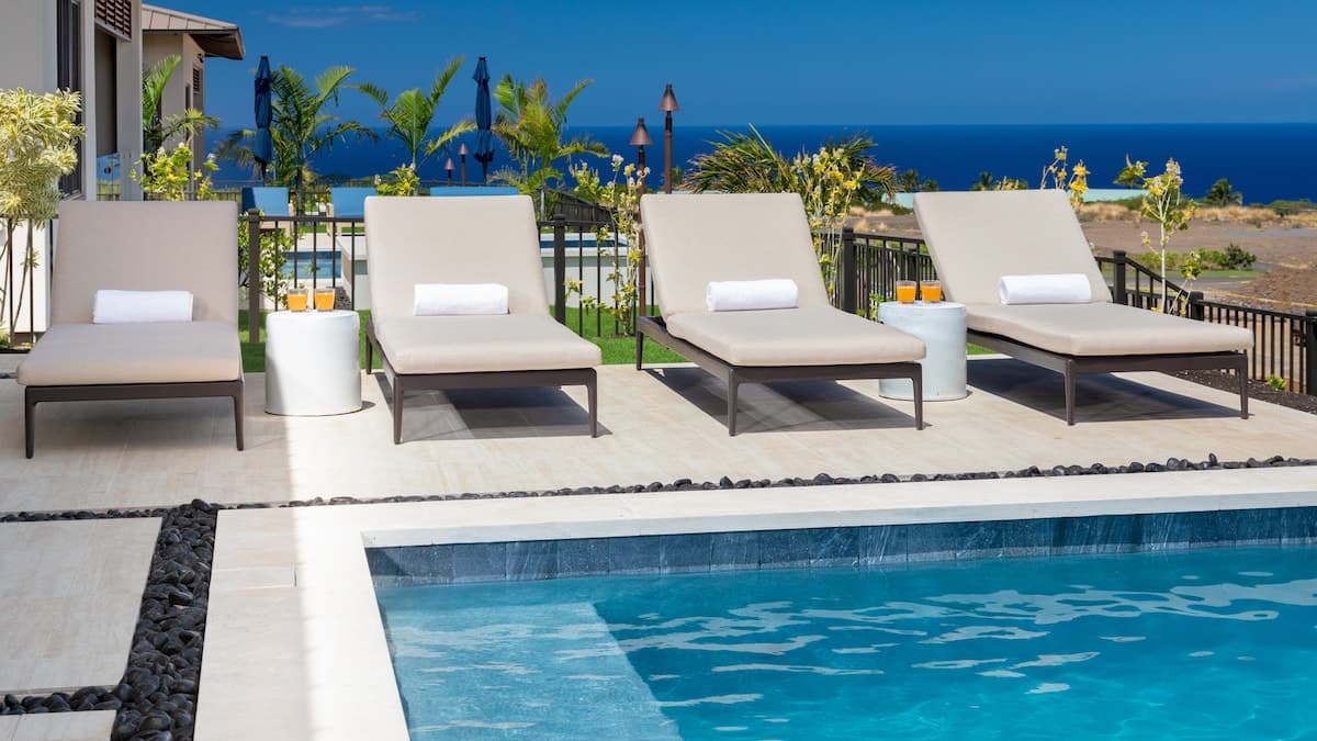Home in Waimea · ★5.0 · 4 bedrooms · 7 beds · 4.5 baths - Photo 4