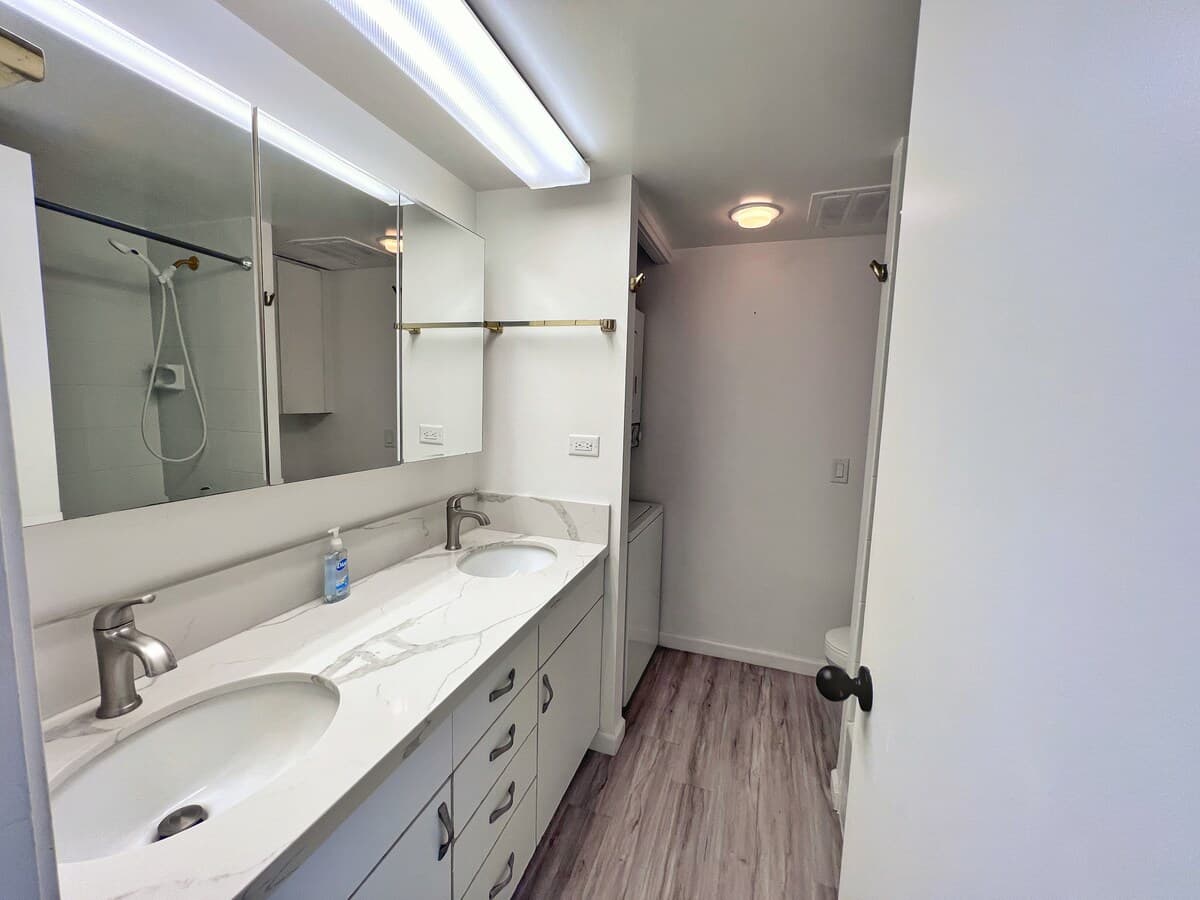 Condo in Honolulu · ★4.75 · 1 bedroom · 3 beds · 1 private bath - Photo 5